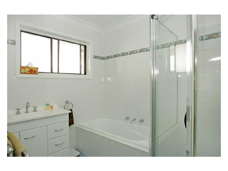 1 Roger Cresent, Berkeley Vale NSW 2261