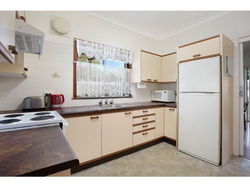 110 George Evans Road, Killarney Vale NSW 2261