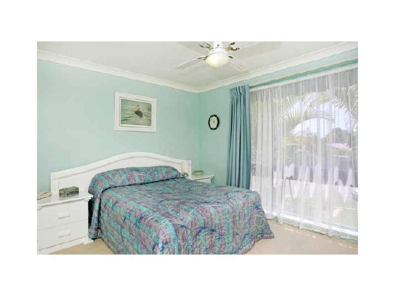 Bateau Bay NSW 2261
