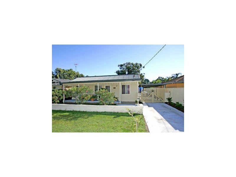 29 Colleen Street, Berkeley Vale NSW 2261