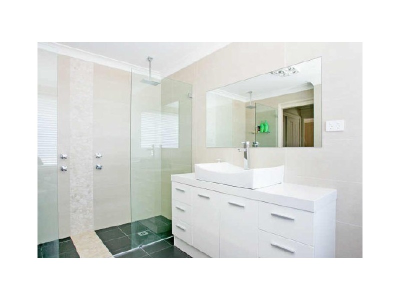 14 Blue Crane Crescent, Tumbi Umbi NSW 2261