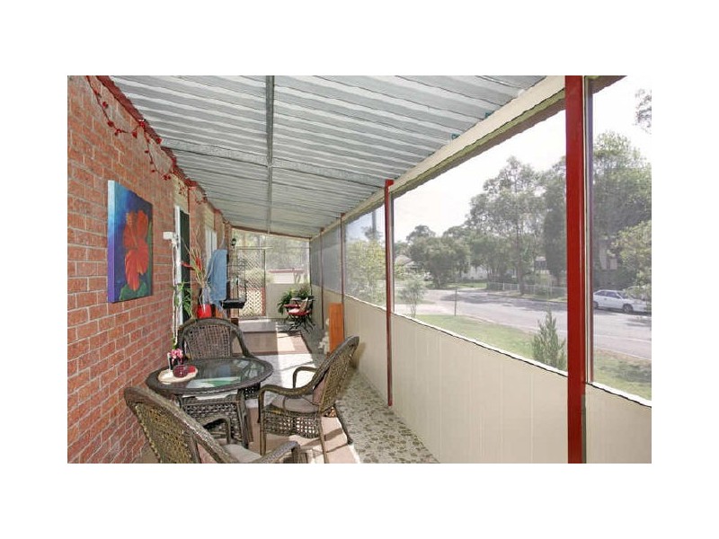 68 Kerry Cresent, Berkeley Vale NSW 2261
