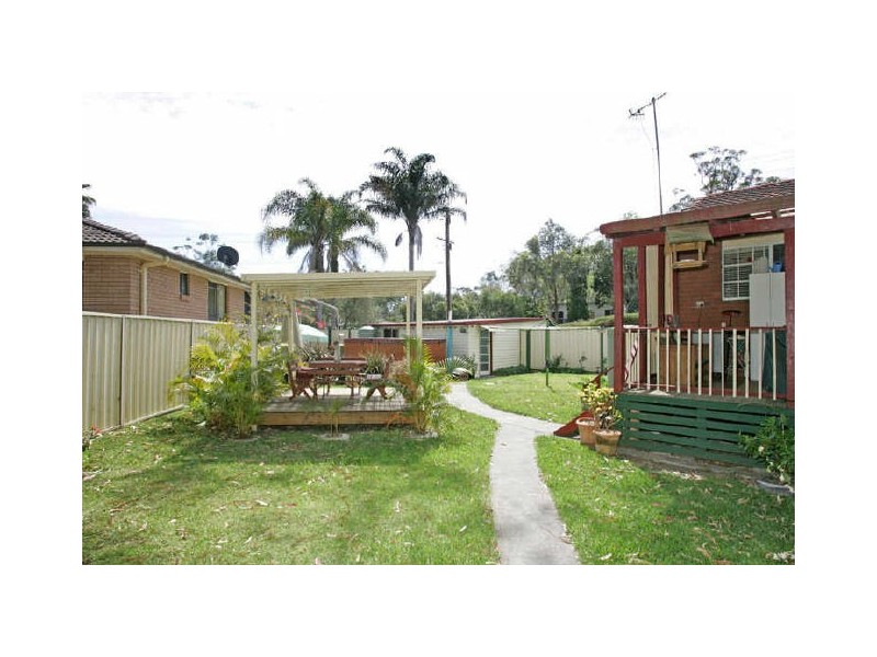 68 Kerry Cresent, Berkeley Vale NSW 2261