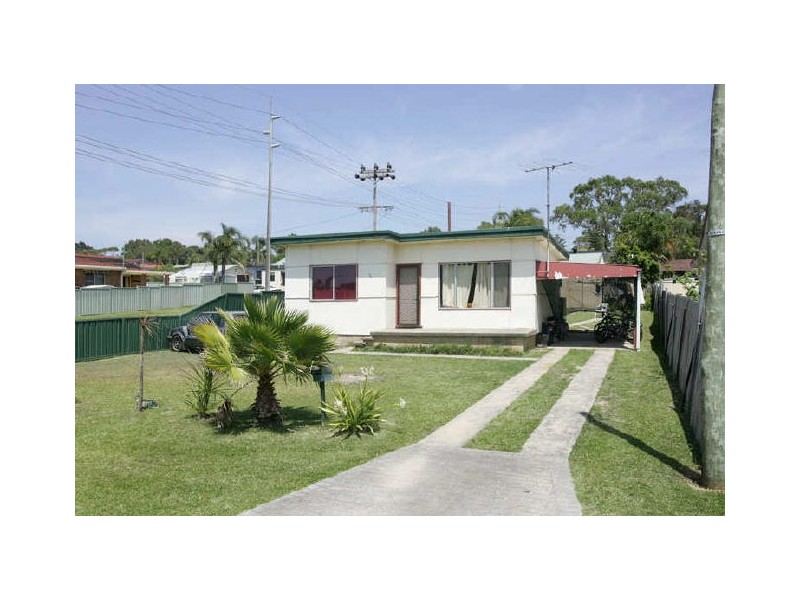 39 Bass Ave, Killarney Vale NSW 2261