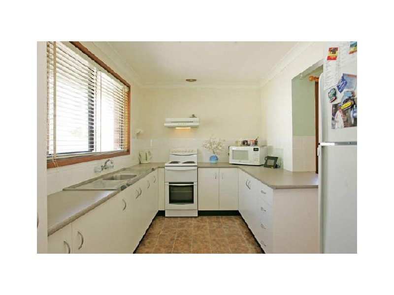 59 Flinders Ave, Killarney Vale NSW 2261