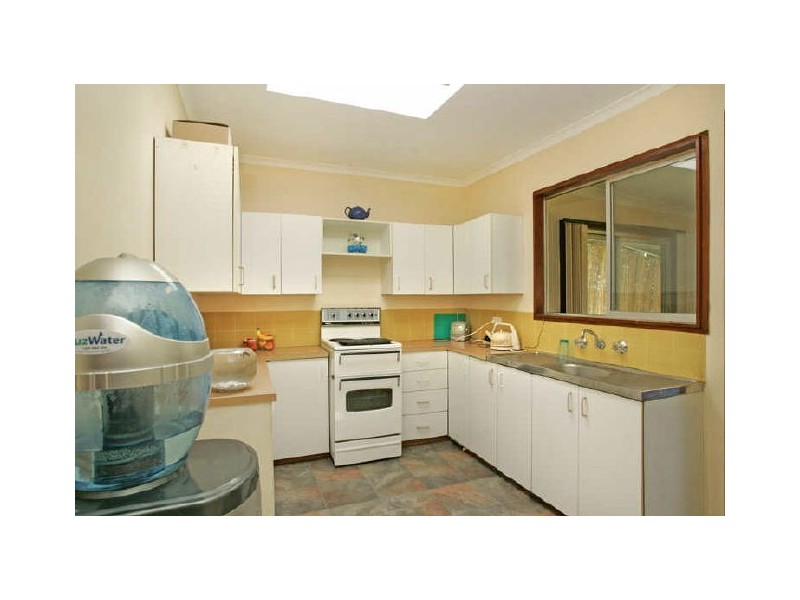 26 Hume Blvd, Killarney Vale NSW 2261