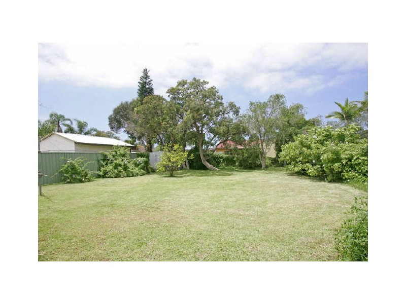 26 Hume Blvd, Killarney Vale NSW 2261
