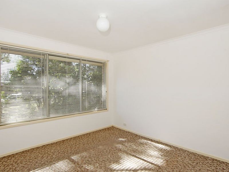 18 Grevillea Crescent, Berkeley Vale NSW 2261