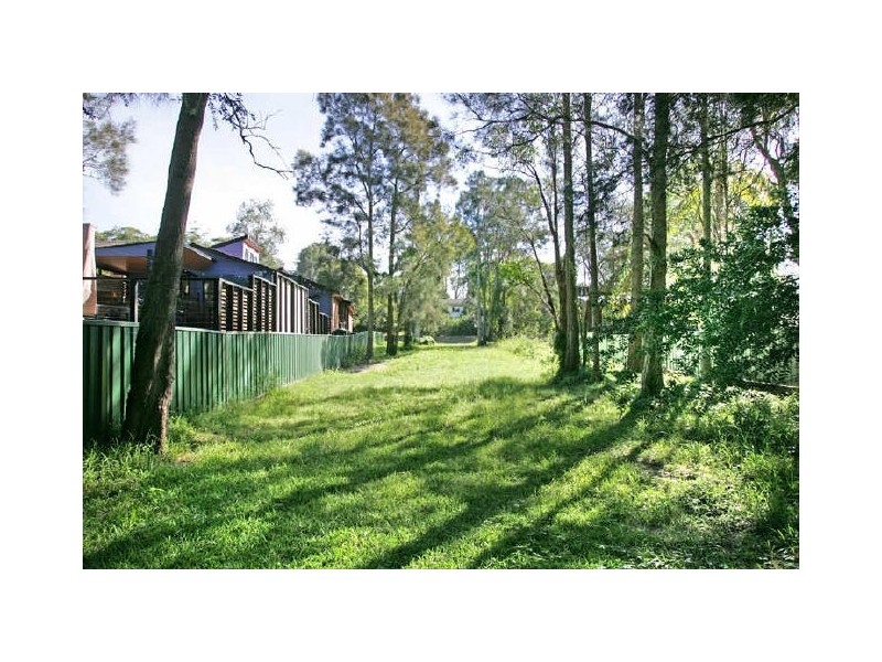 219 Lakedge Avenue, Berkeley Vale NSW 2261