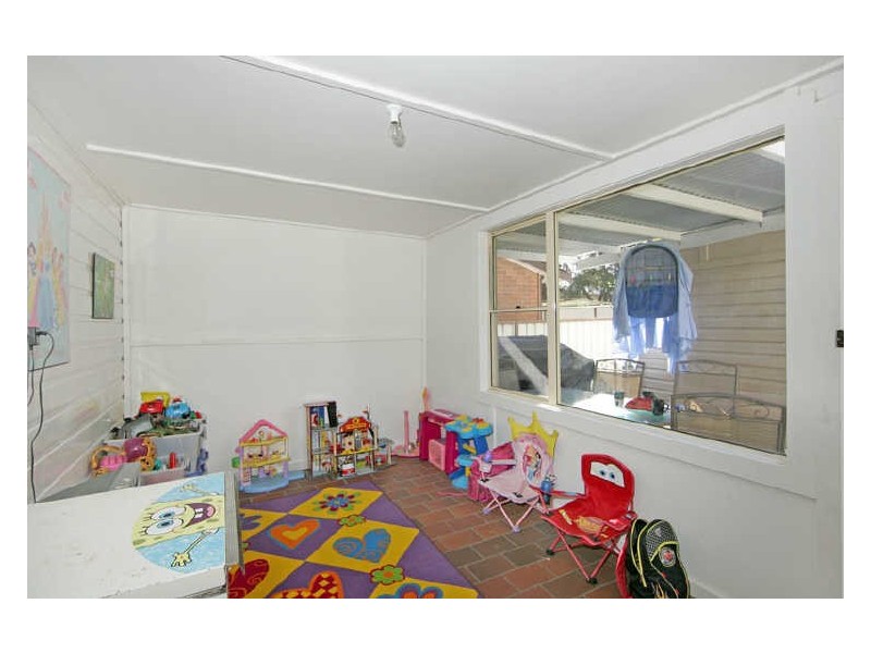 24 Brenda Cresent, Tumbi Umbi NSW 2261