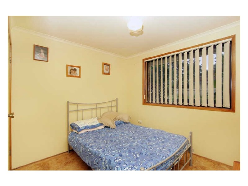 32 Kurraba Road, Berkeley Vale NSW 2261