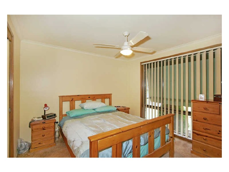 32 Kurraba Road, Berkeley Vale NSW 2261
