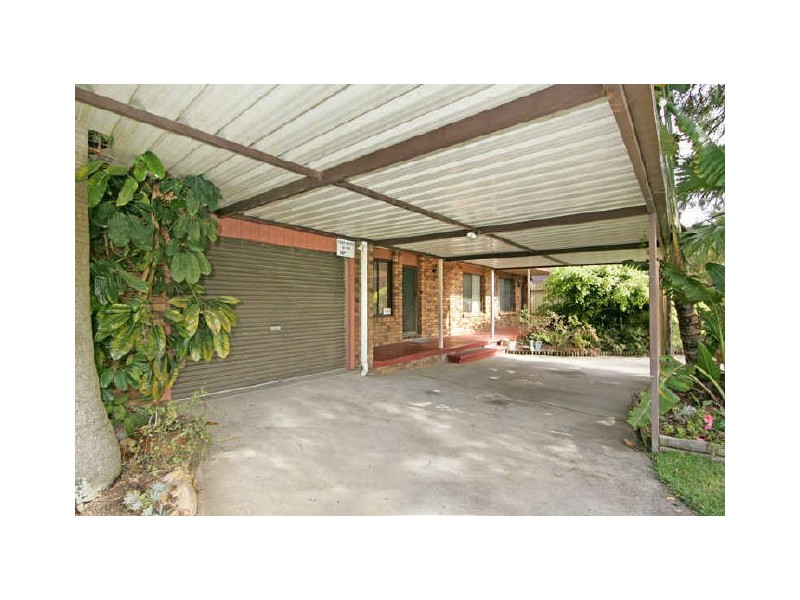 8 Hinemoa Ave, Killarney Vale NSW 2261