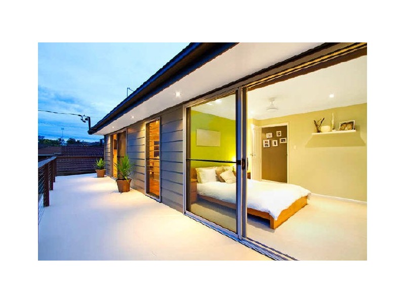 24 Hinemoa Ave, Killarney Vale NSW 2261