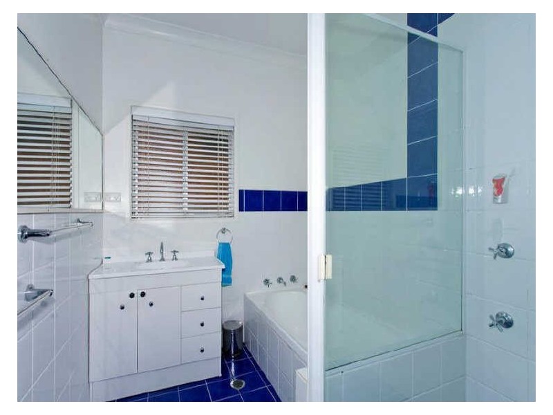 14 Roger Cresent, Berkeley Vale NSW 2261