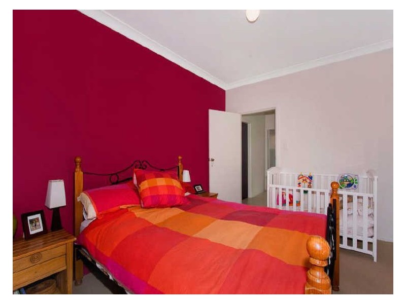 14 Roger Cresent, Berkeley Vale NSW 2261