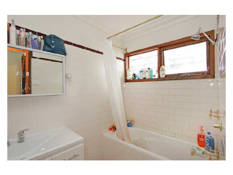 30 Macarthur Street, Killarney Vale NSW 2261