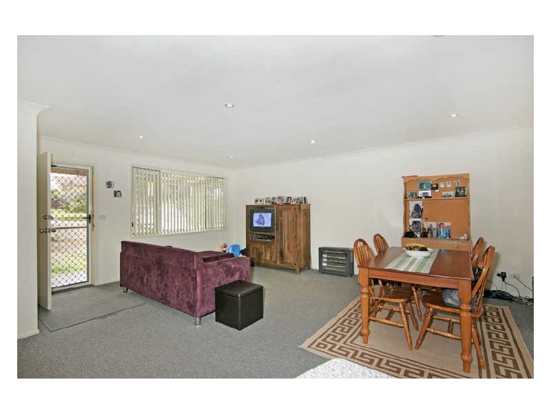 35 Carlyon Street, Killarney Vale NSW 2261