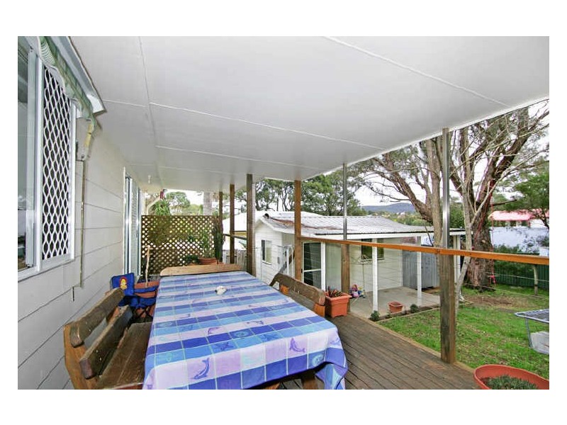 35 Carlyon Street, Killarney Vale NSW 2261