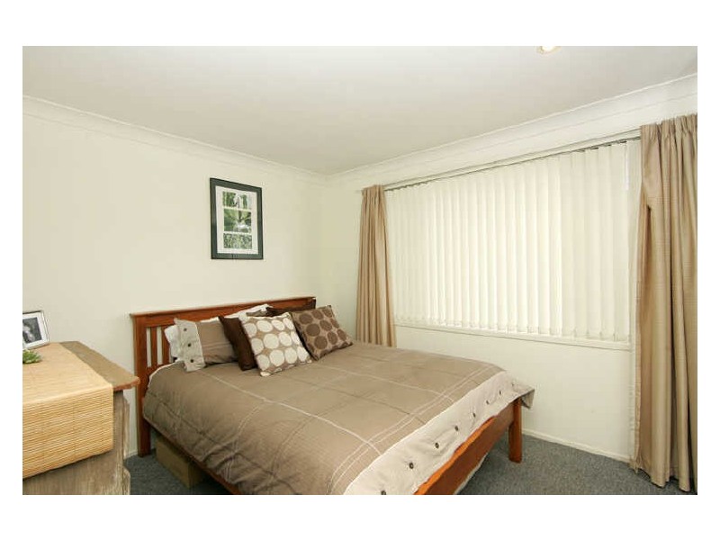 35 Carlyon Street, Killarney Vale NSW 2261