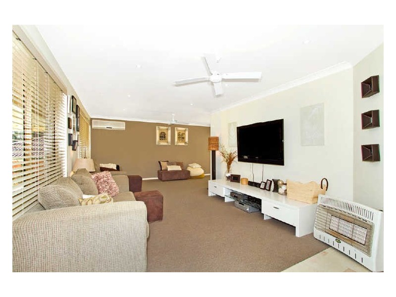 90 Bottlebrush Drive, Glenning Valley NSW 2261