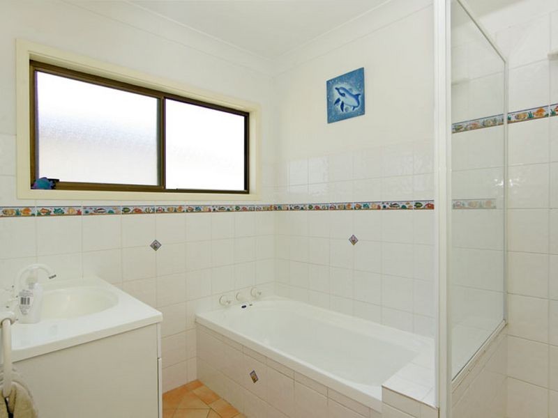 5a Naelcm Avenue, Killarney Vale NSW 2261