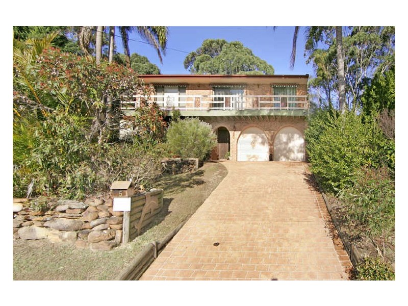15 Toongara Avenue, Bateau Bay NSW 2261