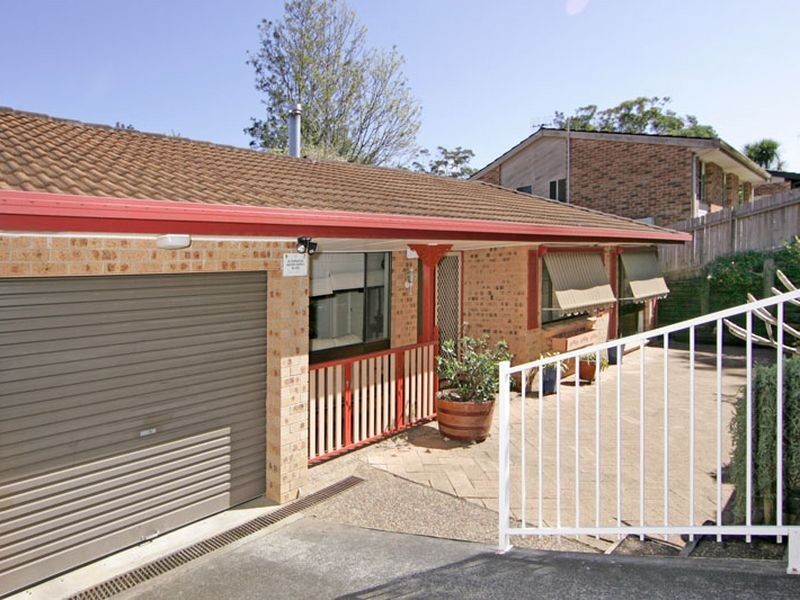 4 Stornaway Cresent, Berkeley Vale NSW 2261