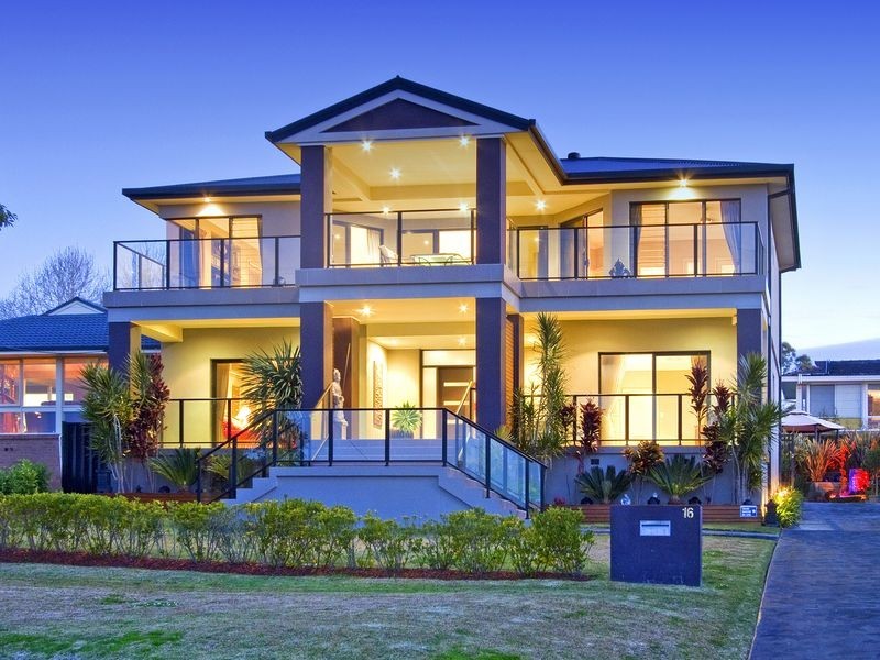 16 Trelawney Street, Killarney Vale NSW 2261