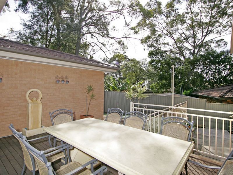 3 Shannon Parade, Berkeley Vale NSW 2261