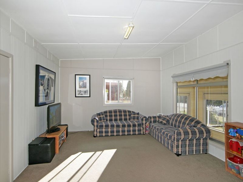 29 Adelaide Street, Tumbi Umbi NSW 2261