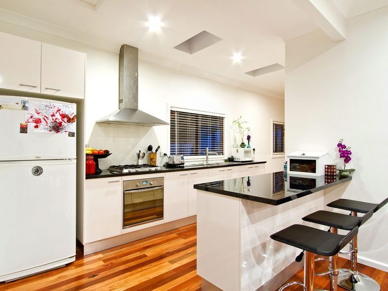 7 Crosby Crescent, Killarney Vale NSW 2261