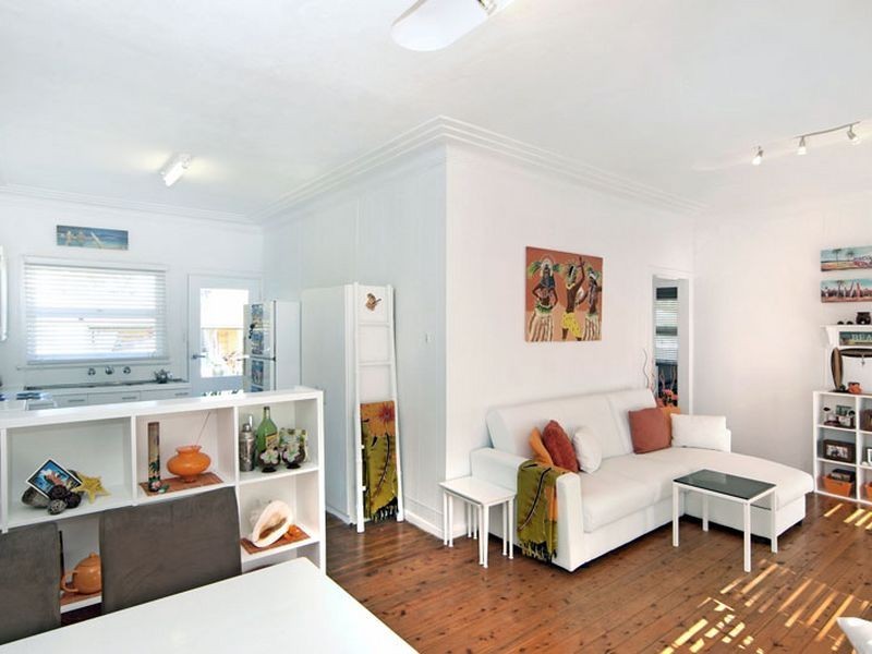 18 Crosby Crescent, Killarney Vale NSW 2261