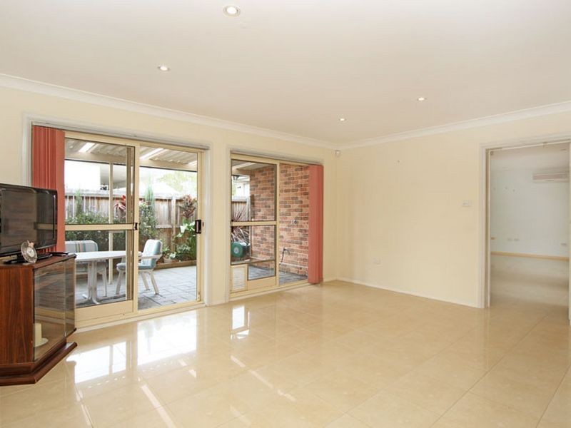 15 Naelcm Avenue, Killarney Vale NSW 2261