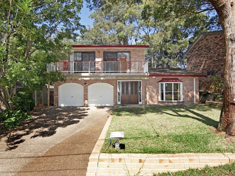 4 Jeannie Crescent, Berkeley Vale NSW 2261