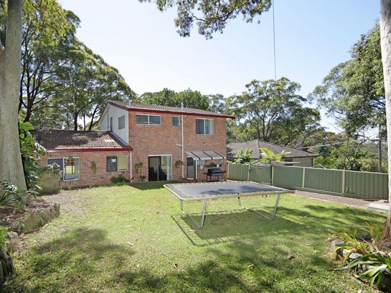 4 Jeannie Crescent, Berkeley Vale NSW 2261