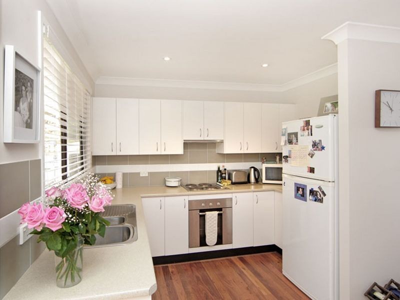 20 George Hely Crescent, Killarney Vale NSW 2261