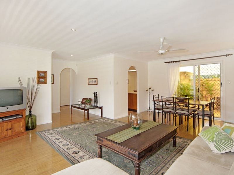 6 Boorana Close, Killarney Vale NSW 2261