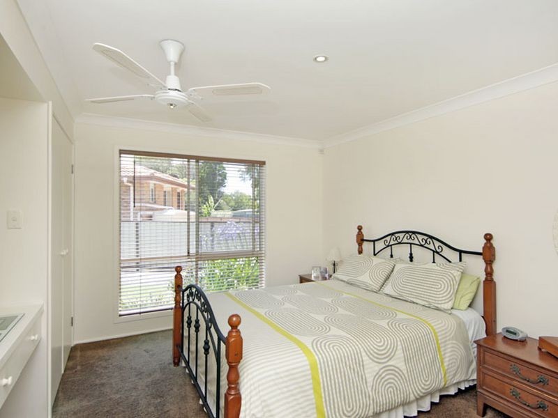 6 Boorana Close, Killarney Vale NSW 2261