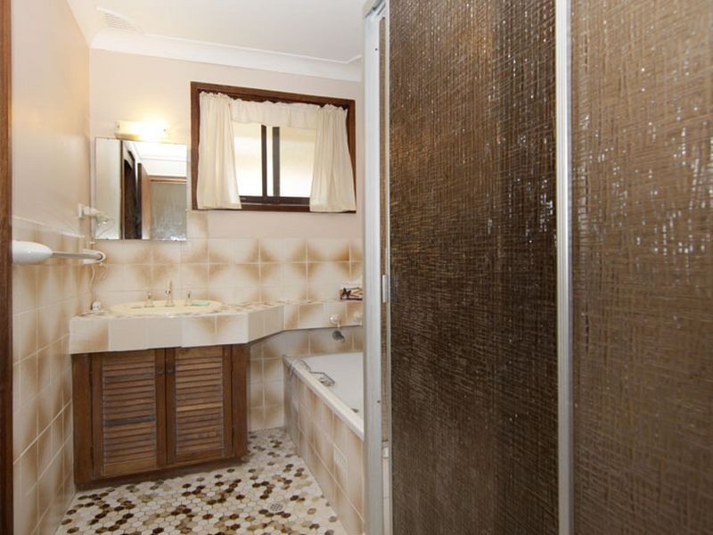 259 Lakedge Avenue, Berkeley Vale NSW 2261