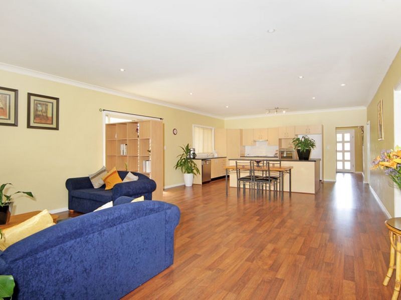 10 Peach Avenue, Tumbi Umbi NSW 2261