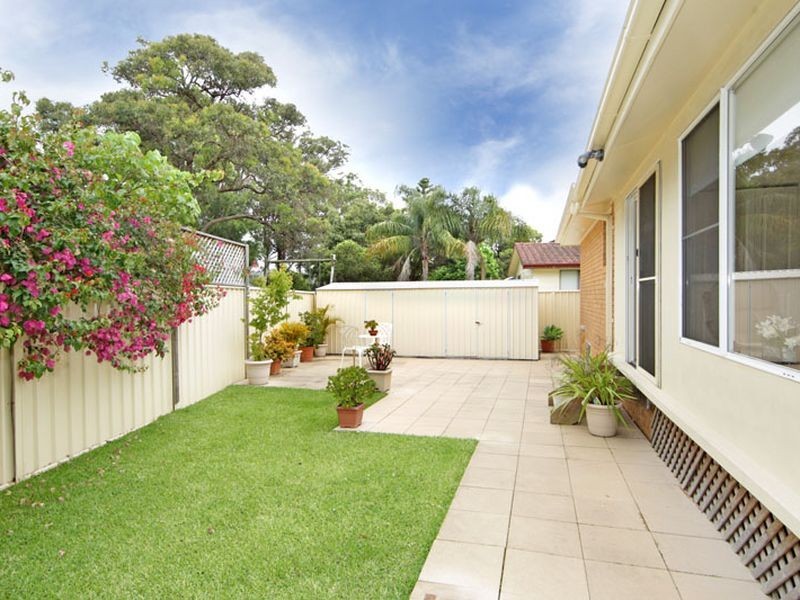 2 Cranbrook Crescent, Killarney Vale NSW 2261