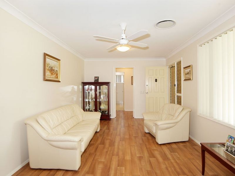 2 Cranbrook Crescent, Killarney Vale NSW 2261