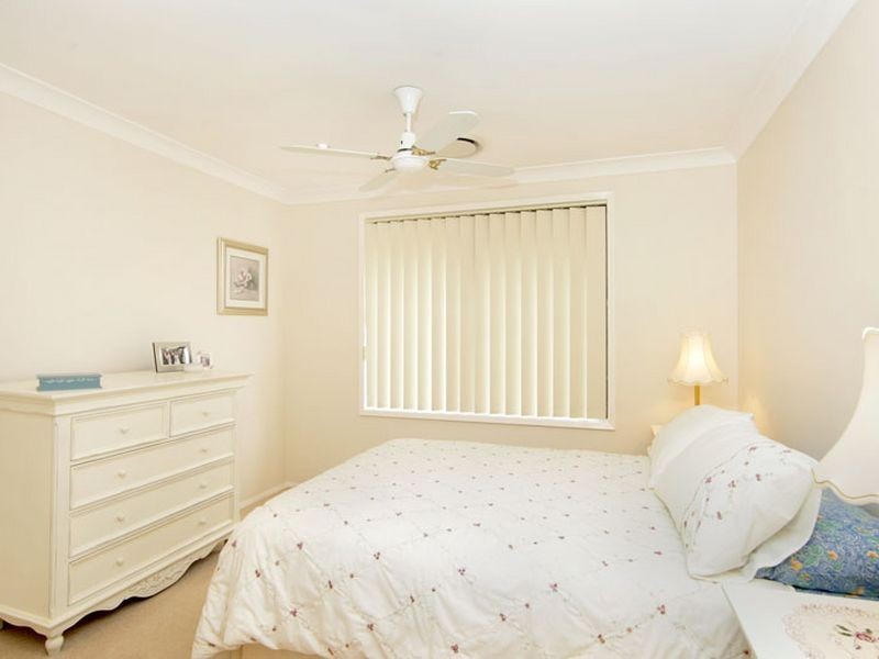 2 Cranbrook Crescent, Killarney Vale NSW 2261