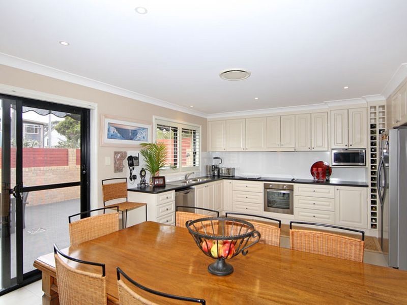 49 Shortland Avenue, Killarney Vale NSW 2261