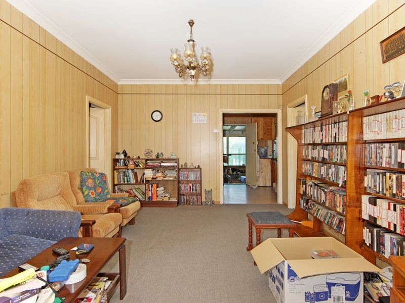 4 Campbell Avenue, The Entrance NSW 2261