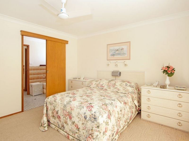 2 Ferndale Street, Killarney Vale NSW 2261