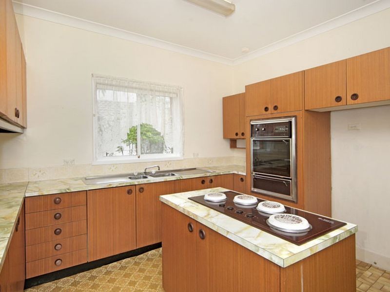 13 Yimbala Street, Killarney Vale NSW 2261