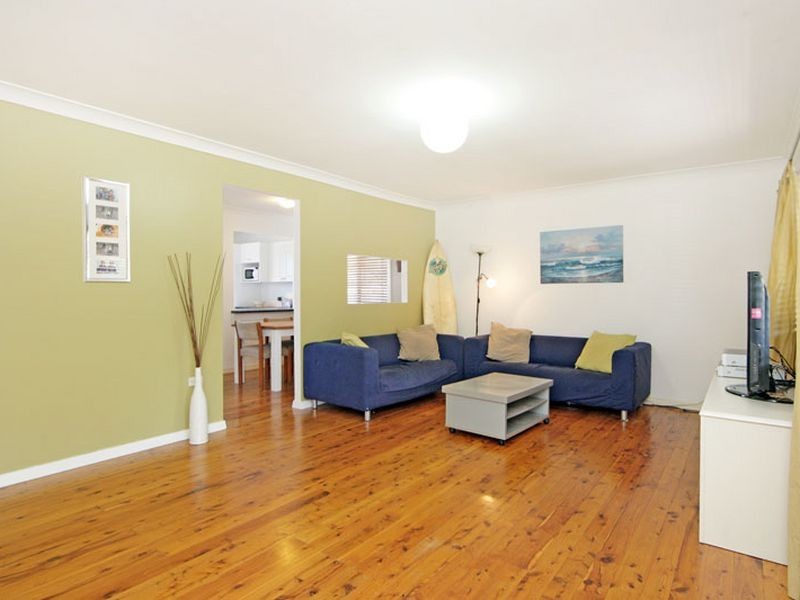 62 Albatross Road, Berkeley Vale NSW 2261