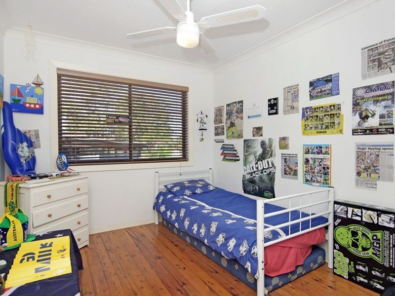 62 Albatross Road, Berkeley Vale NSW 2261